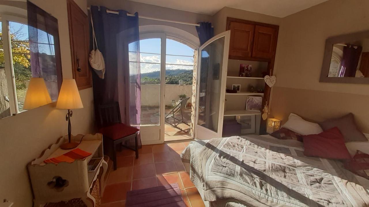 Massacan-vue Guest house Le Lavandou