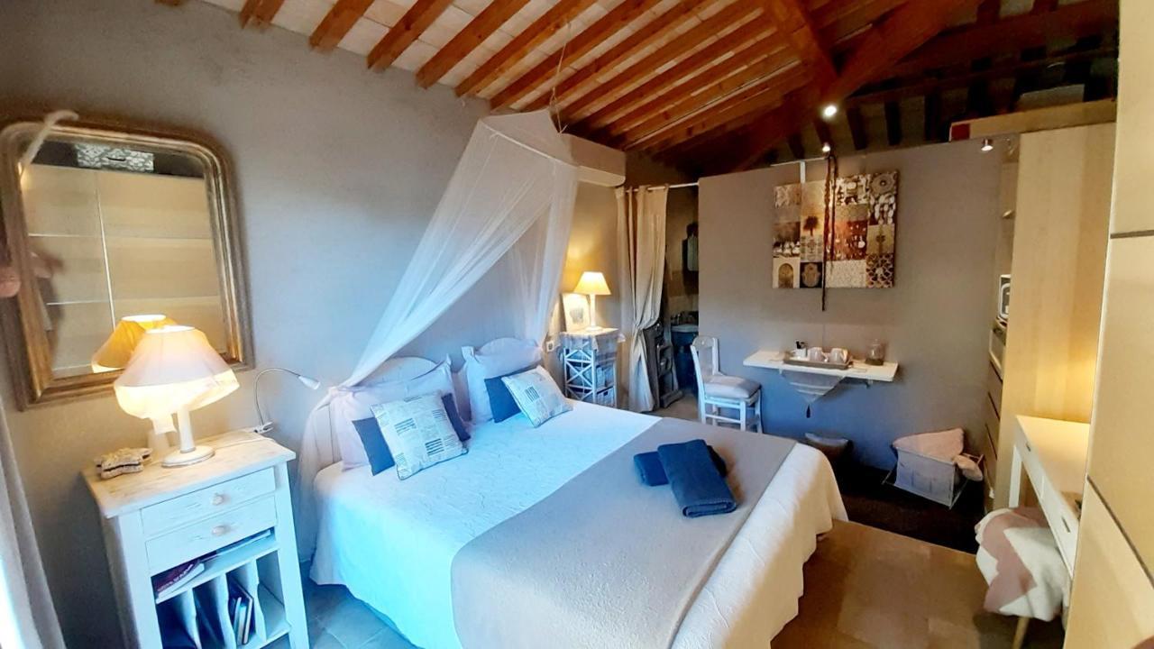 Massacan-vue Guest house Le Lavandou